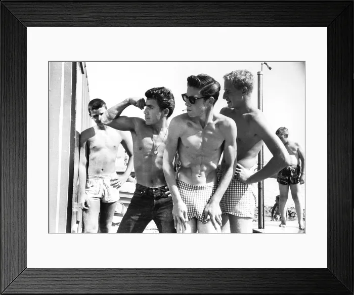 Framed Print : At the beach Framed Print : At the beach