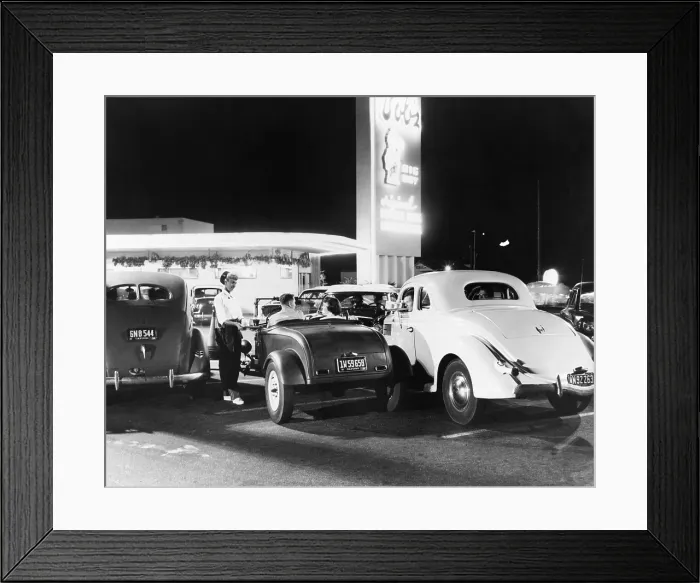 Framed Print : Drive-In Restaurant Framed Print : Drive-In Restaurant