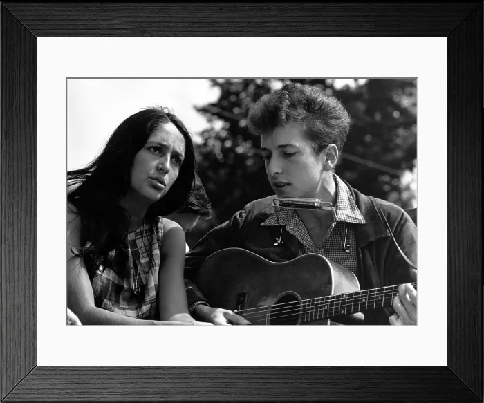 Framed Print : Joan Baez, Bob Dylan, March on Washington, 1963 Framed Print : Joan Baez, Bob Dylan, March on Washington, 1963
