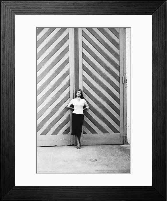 Framed Print : Sophia Loren Framed Print : Sophia Loren