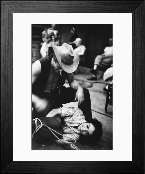 Framed Print : James Dean & Elizabeth Taylor Framed Print : James Dean & Elizabeth Taylor