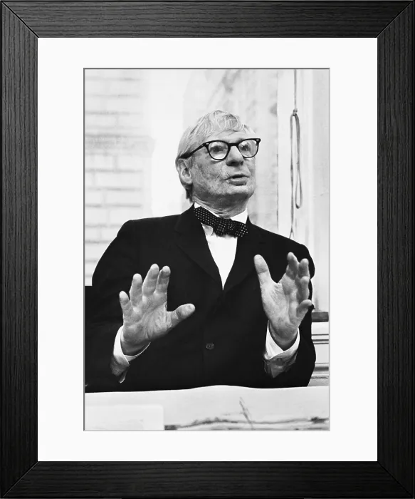 Framed Print : Louis Kahn Framed Print : Louis Kahn