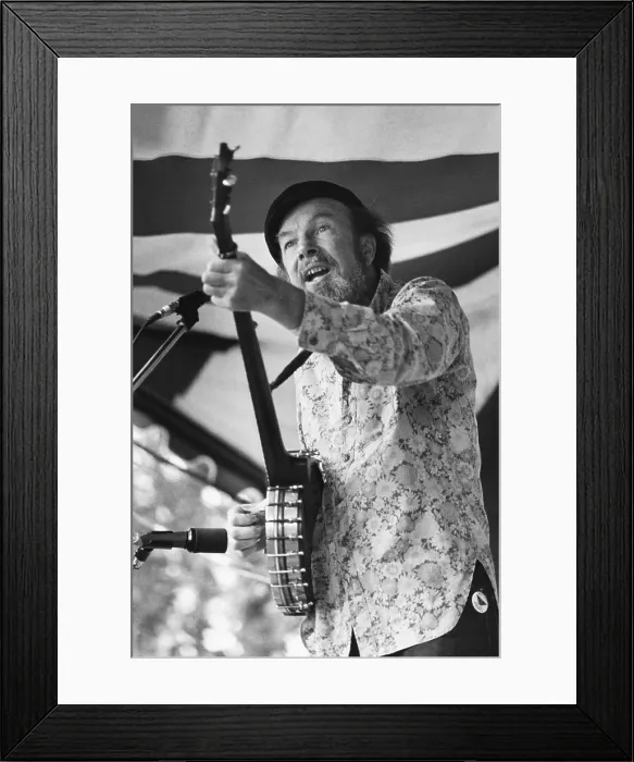 Framed Print : Pete Seeger, 1975 Framed Print : Pete Seeger, 1975