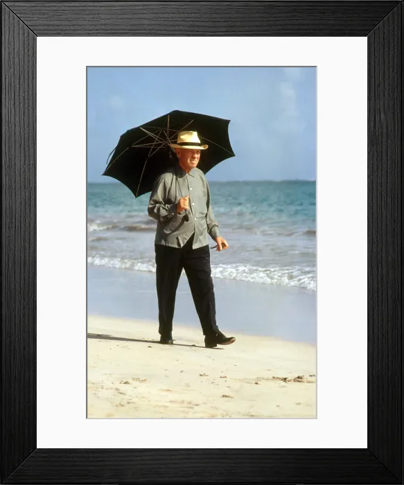 Framed Print : Pablo Casals, Spanish Cellist and composer Framed Print : Pablo Casals, Spanish Cellist and composer