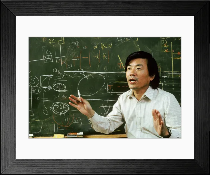 Framed Print : Susumu Tonegawa Framed Print : Susumu Tonegawa