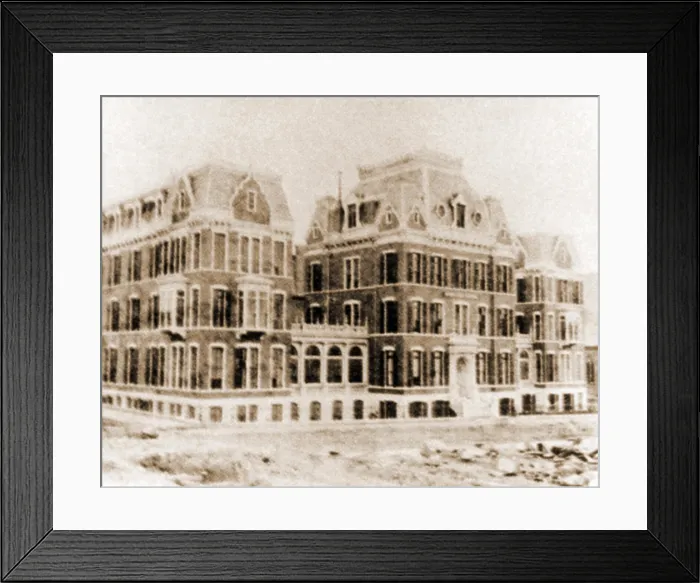 Framed Print : NYC, Mount Sinai Hospital Framed Print : NYC, Mount Sinai Hospital