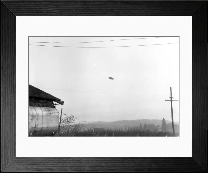 Framed Print : McMinnville UFO Sighting, 1950 Framed Print : McMinnville UFO Sighting, 1950