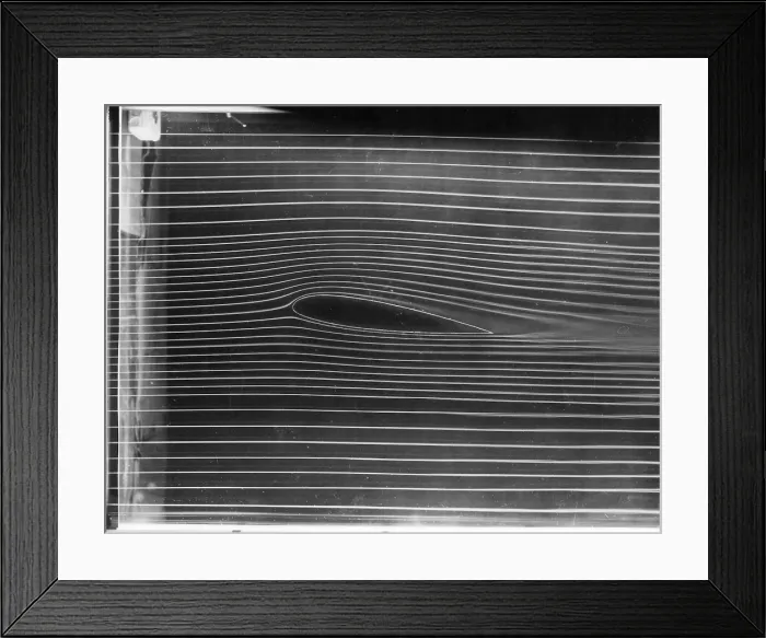 Framed Print : Air Flow. A pattern of air flow demonstrating the Bernoulli principle Framed Print : Air Flow. A pattern of air flow demonstrating the Bernoulli principle