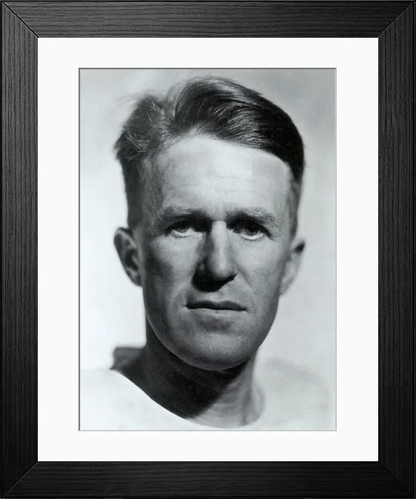 Framed Print : T.E. Lawrence, English Officer and Author Framed Print : T.E. Lawrence, English Officer and Author
