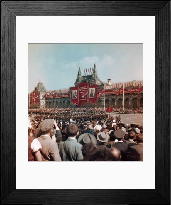 Framed Print : The Soviet Union's Red Army Marches, GUM Shopping Center, May Day Parade, Moscow, 1959 Framed Print : The Soviet Union's Red Army Marches, GUM Shopping Center, May Day Parade, Moscow, 1959