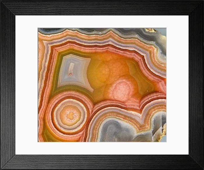 Framed Print : Cross-section of Mexican Agate Framed Print : Cross-section of Mexican Agate