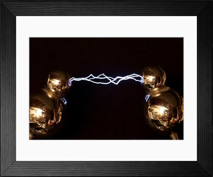 Framed Print : Wimshurst Machine Framed Print : Wimshurst Machine