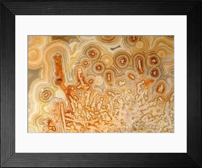 Framed Print : Agate. A close-up view of agate. Agate is a form of the mineral quartz (silicon oxide)