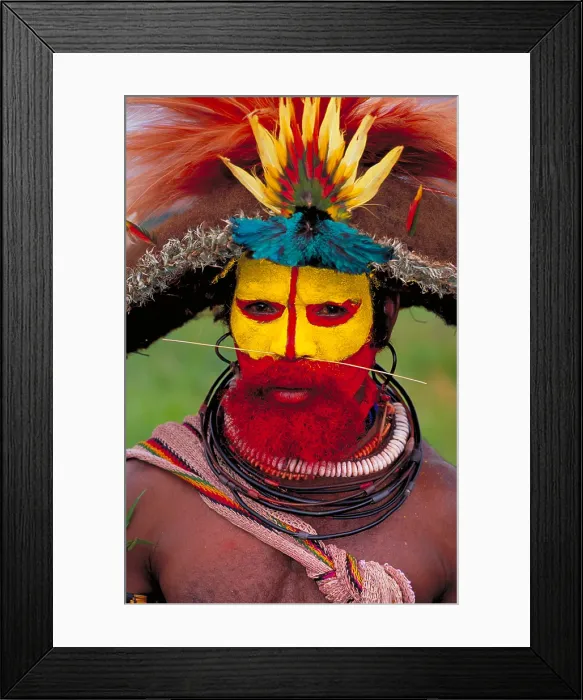 Framed Print : A Huli Man