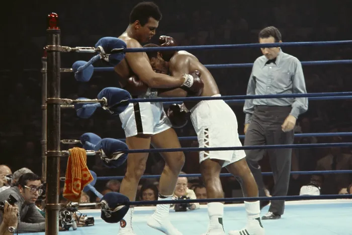 Framed Print : Ali vs. Frazier, Madison Square Garden, 1971 Framed Print : Ali vs. Frazier, Madison Square Garden, 1971