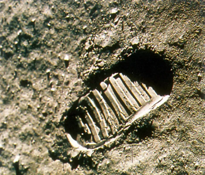 Framed Print : Apollo 11, Buzz Aldrin Bootprint, 1969 Framed Print : Apollo 11, Buzz Aldrin Bootprint, 1969