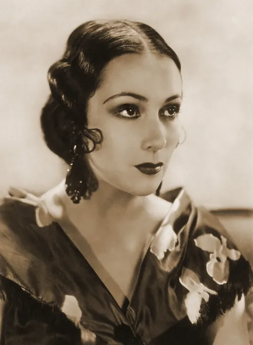 Framed Print : Dolores Del Rio, Hollywood Movie Star Framed Print : Dolores Del Rio, Hollywood Movie Star