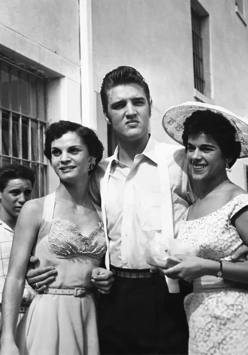 Framed Print : Elvis Presley Framed Print : Elvis Presley