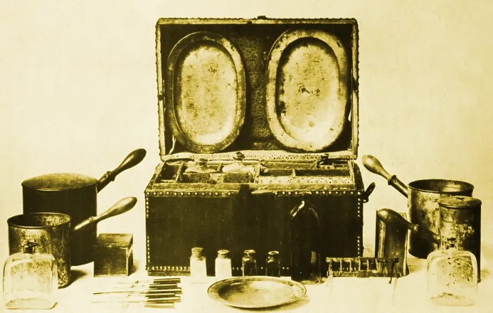Framed Print : George Washington's Mess Kit