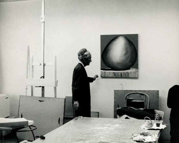 Framed Print : Georgia O'Keeffe in Her Home Studio, 1971
