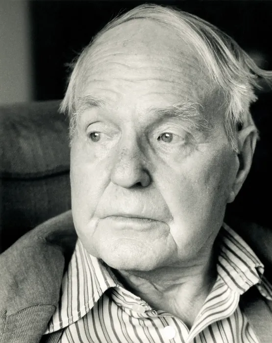 Framed Print : Henry Moore, 1984 Framed Print : Henry Moore, 1984