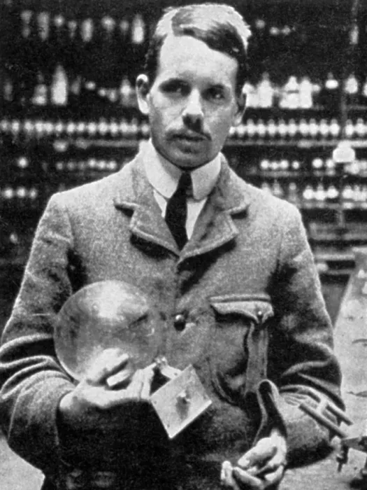 Framed Print : Henry Moseley, English Physicist Framed Print : Henry Moseley, English Physicist