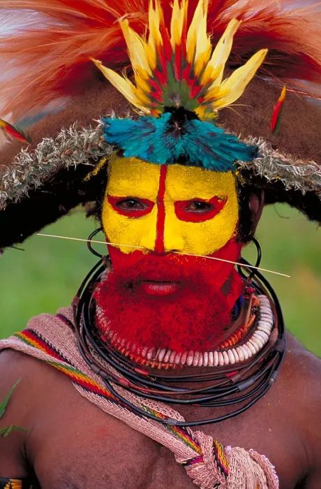 Framed Print : A Huli Man