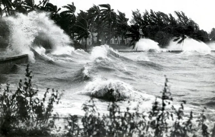 Framed Print : Hurricane Waves Framed Print : Hurricane Waves