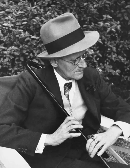 Framed Print : James Joyce, Irish Modernist Writer, 1938 Framed Print : James Joyce, Irish Modernist Writer, 1938