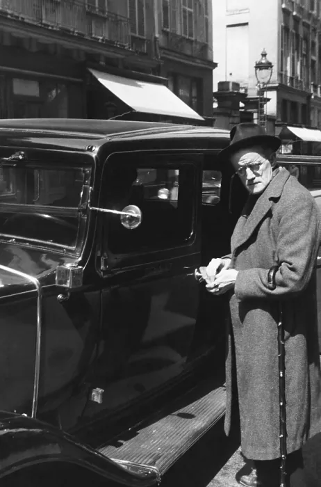 Framed Print : James Joyce, Paris, 1938 Framed Print : James Joyce, Paris, 1938