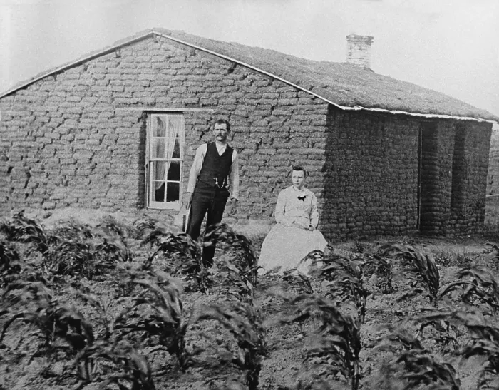 Framed Print : Nebraskan Sod House, c. 1880 Framed Print : Nebraskan Sod House, c. 1880