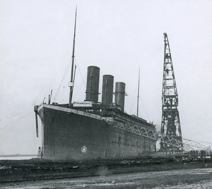 Framed Print : Outfitting the RMS Titanic, 1911 Framed Print : Outfitting the RMS Titanic, 1911