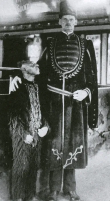 Framed Print : Paul Herold and Zip the Pinhead
