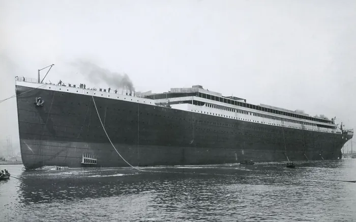 Framed Print : RMS Titanic Launch, 1911