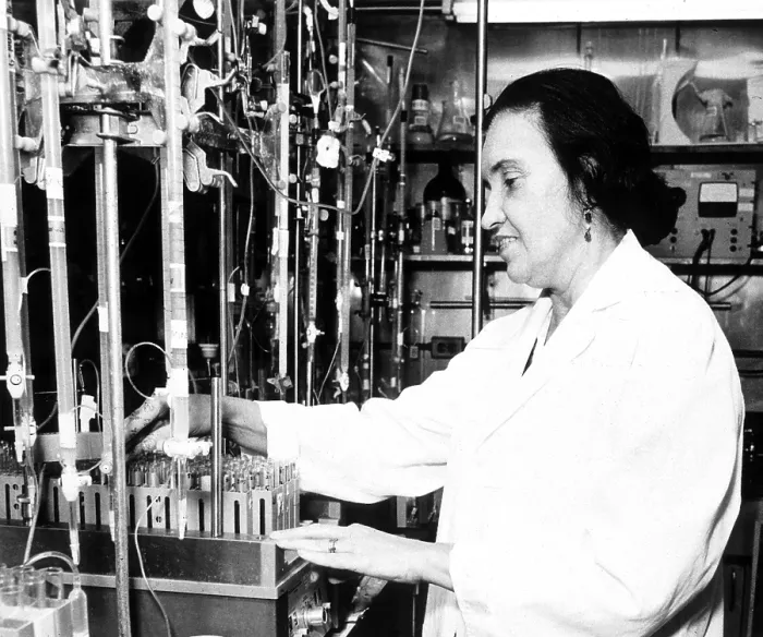 Framed Print : Rosalyn Yalow, American Medical Physicist Framed Print : Rosalyn Yalow, American Medical Physicist