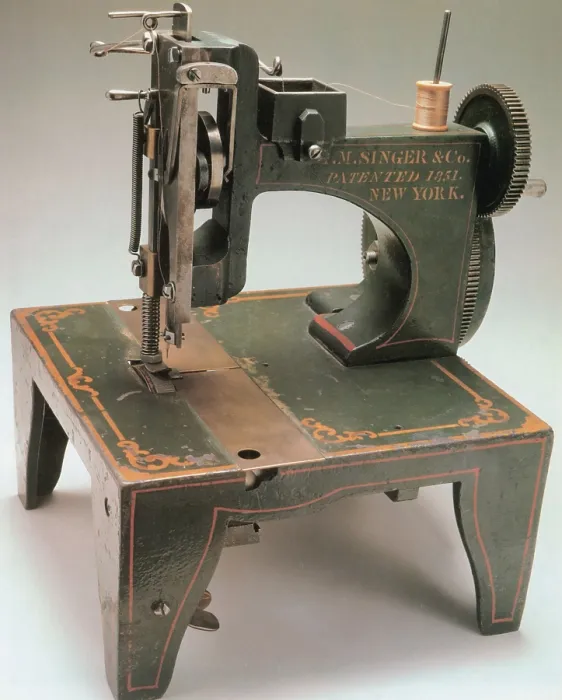 Framed Print : Singer Sewing Machine