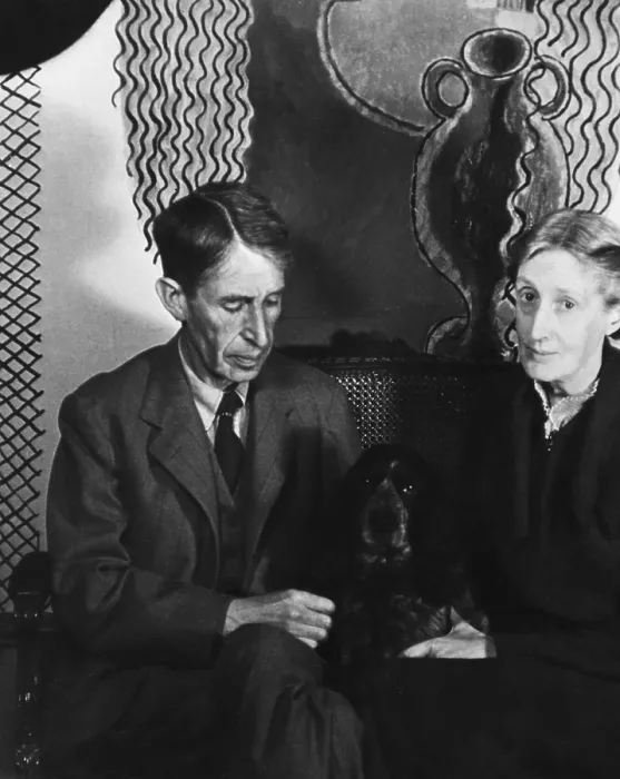 Framed Print : Virginia Woolf and Leonard Woolf Framed Print : Virginia Woolf and Leonard Woolf