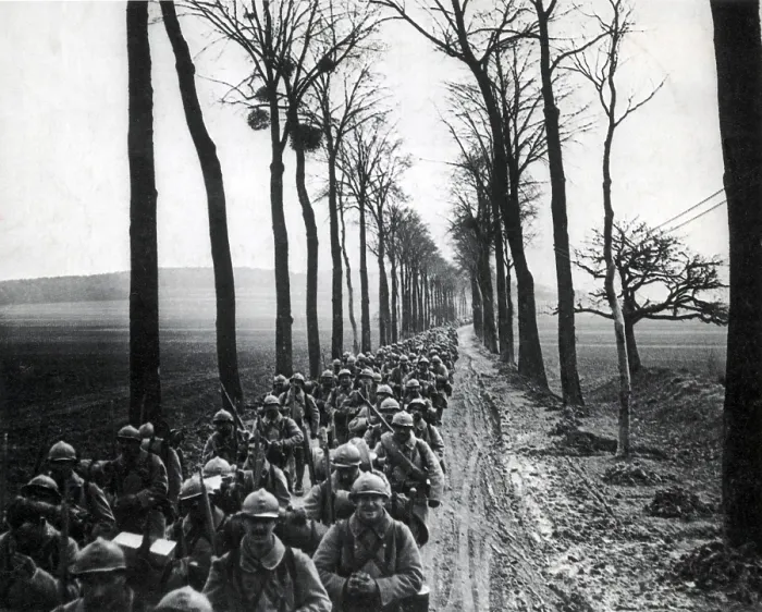 Framed Print : WWI, French Infantrymen, Battle of Somme, 1916 Framed Print : WWI, French Infantrymen, Battle of Somme, 1916