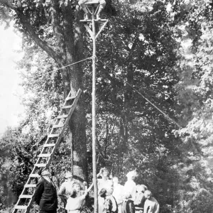Flagpole Sitting, 1920s