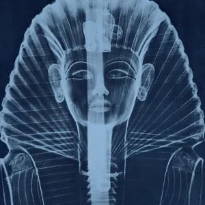 X-ray of the Egyptian Mask of Tut X-ray of the Egyptian Mask of Tut