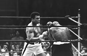 Notable Prints: Ali-Shavers Fight