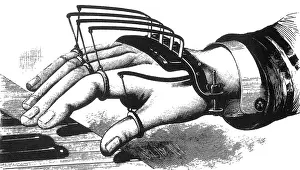 Pianist Prints: Atkins Finger-Supporting Device, 1881