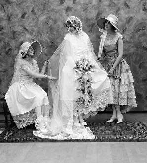 White Prints: Bride And Bridesmaids, Wedding Dress Fashion History