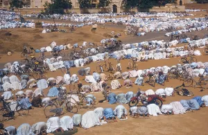 Group Prints: Muslims Pray Before Mosque