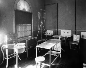 Hospital Prints: Operating Room, 1901