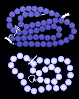 Rays Prints: Real and Imitation Pearl Necklaces