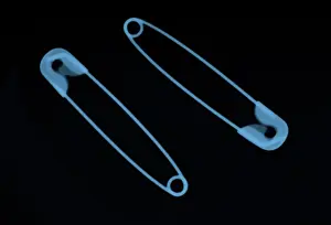 Shot Prints: Safety Pins, X-ray