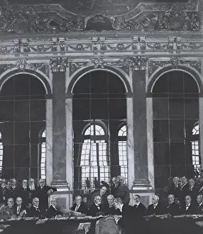 France Prints: Signing Treaty of Versailles, 1919