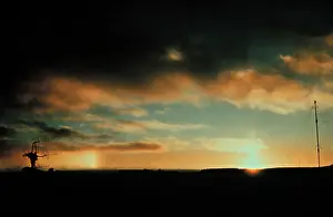 Reflecting Prints: Sun Pillar and Parhelion