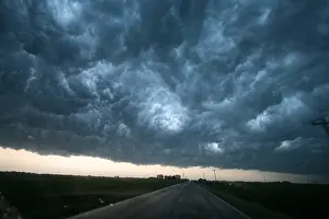 Strong Prints: Thunderstorm and Supercell